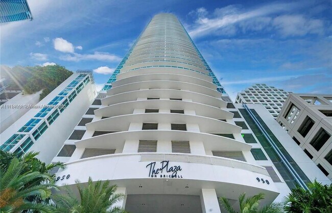 Building Photo - 950 Brickell Bay Dr