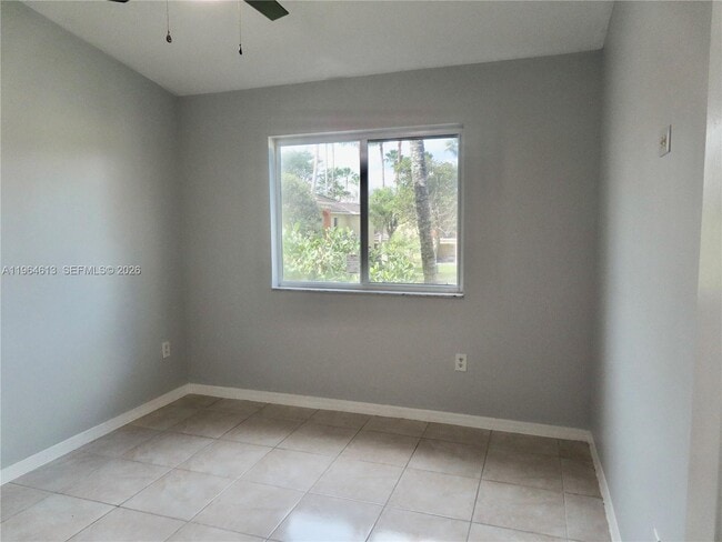 Building Photo - 3398 NE 9th Dr