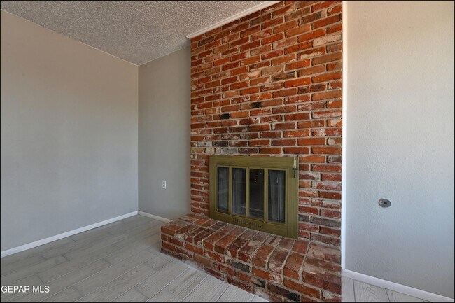 Building Photo - 6913 Pamlico Dr