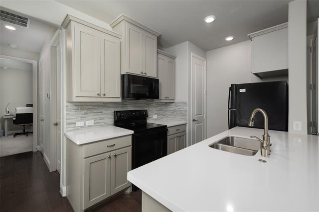 Building Photo - 14224 Gatewood Ln