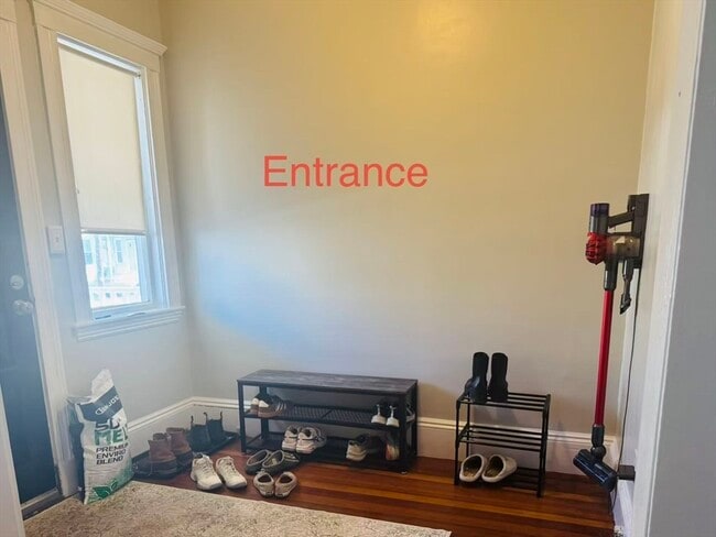 Building Photo - 23 Alexander Ave