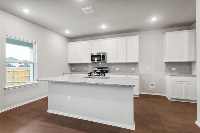 Building Photo - 5004 Sea Salt Dr
