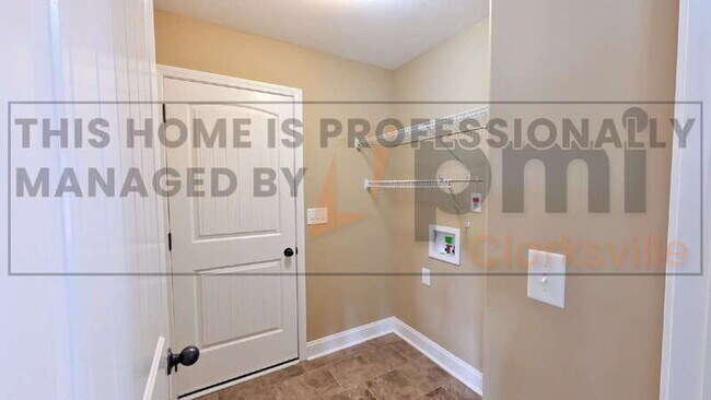 Building Photo - 3031 Outfitters Dr