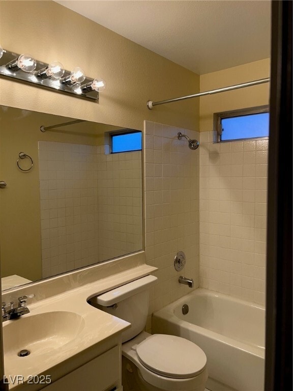 Building Photo - 2121 Sun Swept Way