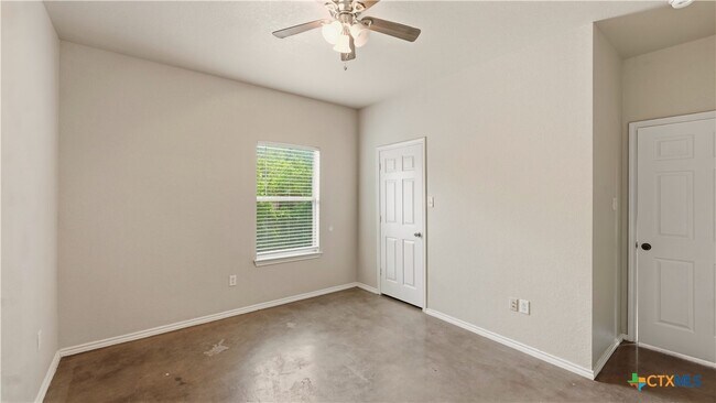 Building Photo - 147 Rosedale Ave