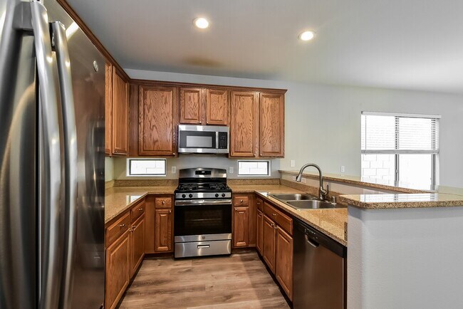 Building Photo - 613 Ryan Peak Ln