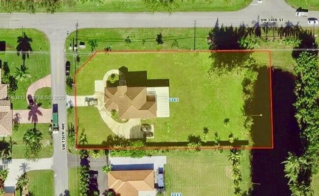 Building Photo - 3301 SW 139th Ave