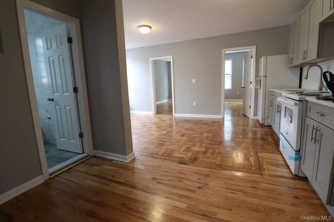 Building Photo - 4432 Edson Ave