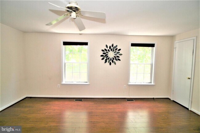 Building Photo - 10602 Tuppence Ct