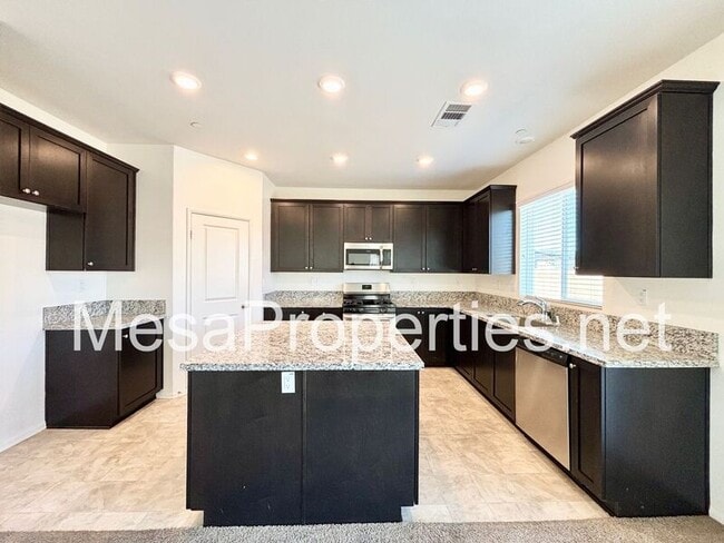 Building Photo - 14311 Bear Valley Rd