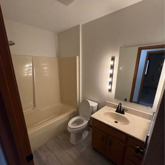 Building Photo - 1319 Reed Rd