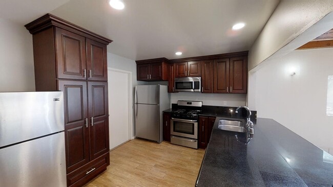 Building Photo - 5473 Maisel Way