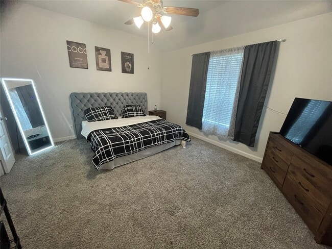 Building Photo - 1991 Shim Ball Wy