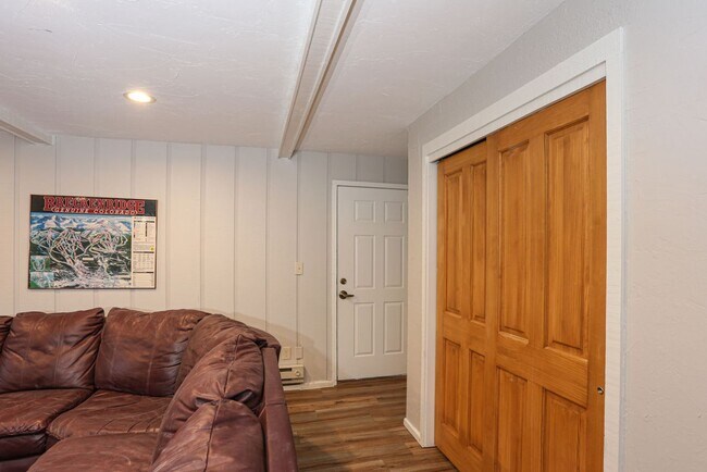 Building Photo - Walk to everything! Partially Furnished! Flexible lease terms!