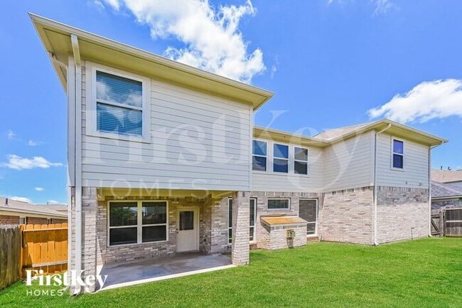 Building Photo - 4822 Jarl Ct