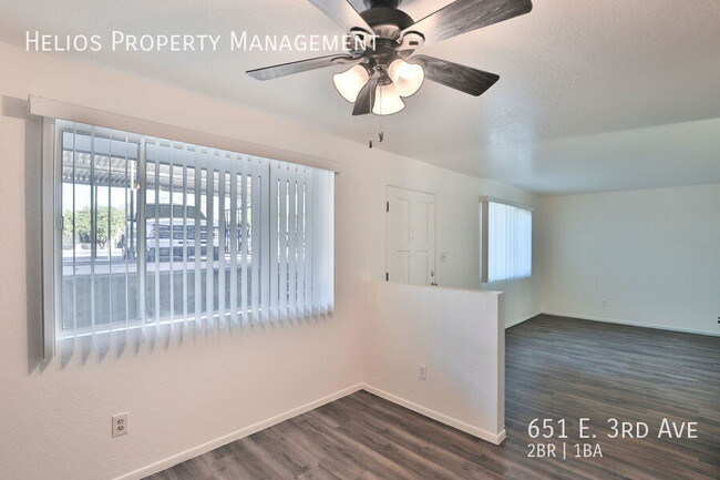 Building Photo - Super Cute 2-Bedroom Upstairs Apartment in...