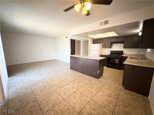 Building Photo - 129 Colbath St