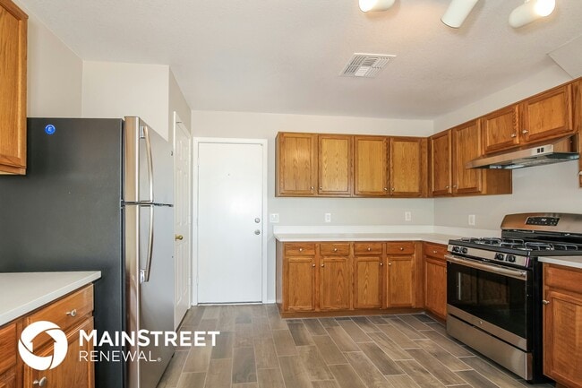 Building Photo - 6193 E Stonechat Dr