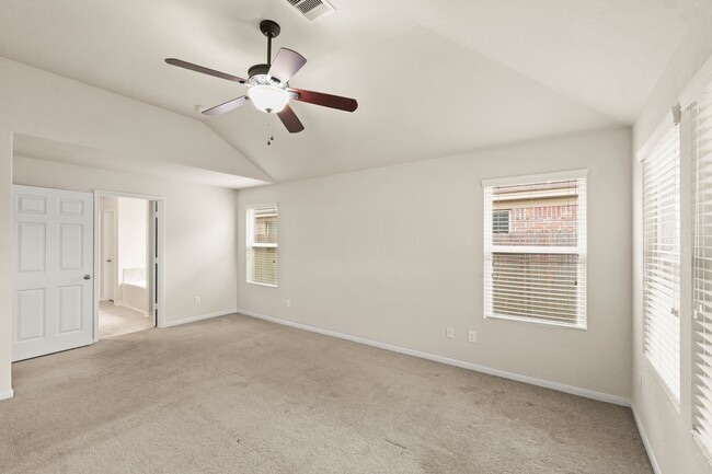 Building Photo - 16401 Olive Sparrow Dr