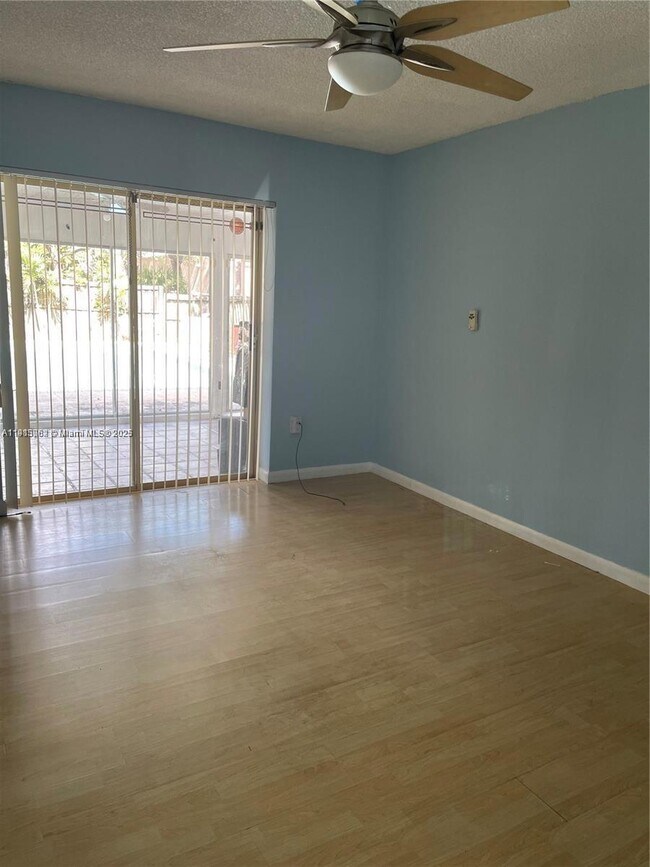 Building Photo - 4315 Harrison St