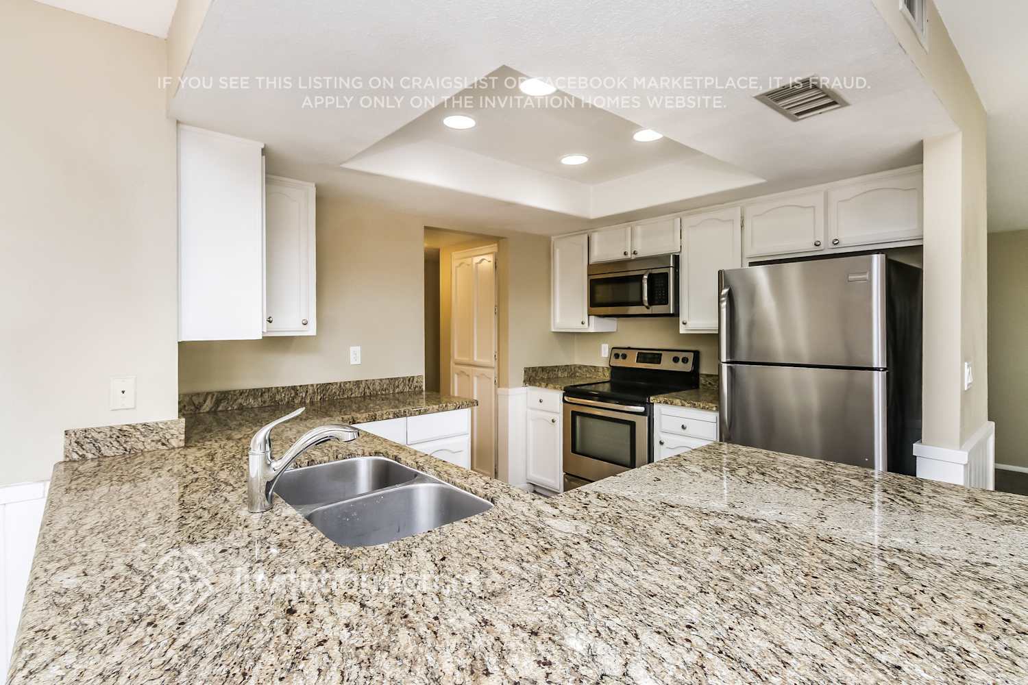 Building Photo - 331 S Cholla St