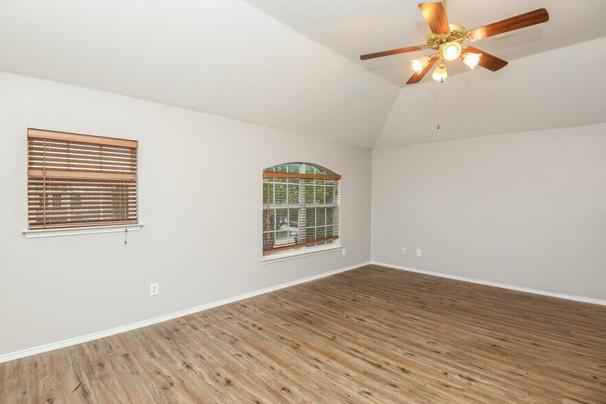 Building Photo - 239 Centennial Pl