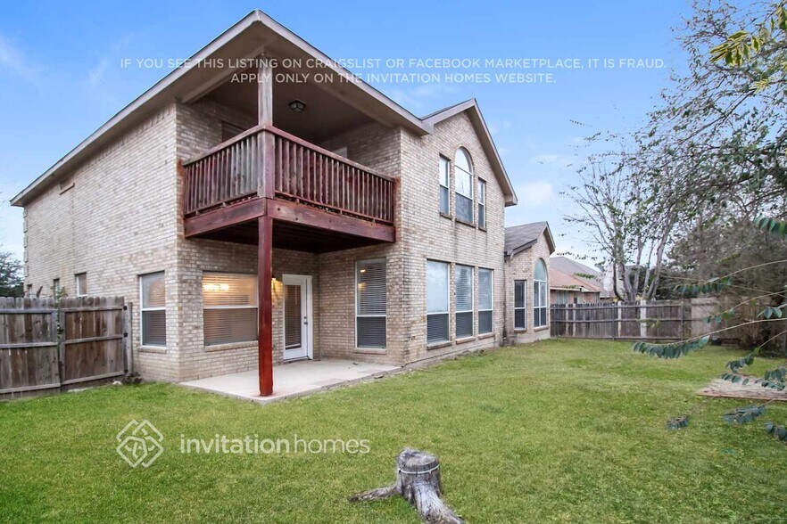 Building Photo - 4600 Lighthouse Dr