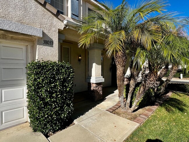Building Photo - Spacious 4-Bedroom Murrieta Home with Loft & 3-Car Garage