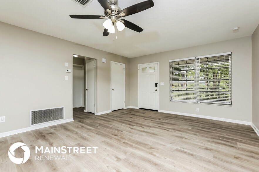 Building Photo - 1380 Gainesville Dr