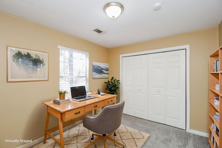 Building Photo - 1531 Wembley Dr