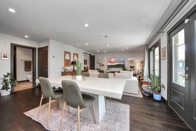 Building Photo - 1410 Hyde Park Blvd