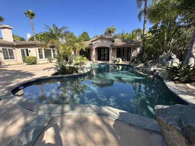 Building Photo - 845 Stratford Dr