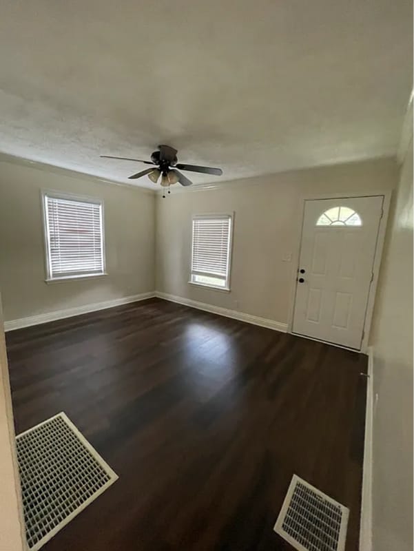 Building Photo - 206 Staebler Ave