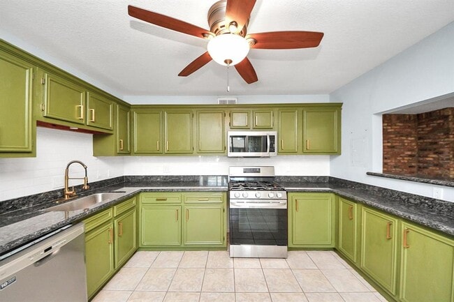 Building Photo - 6304 Crab Orchard Rd