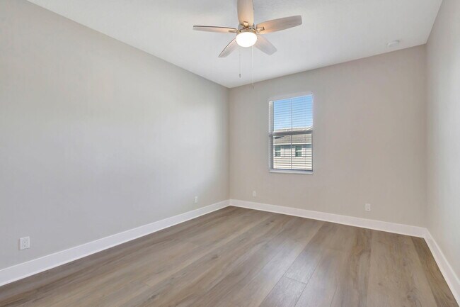Building Photo - 4924 Pointe Midtown Way