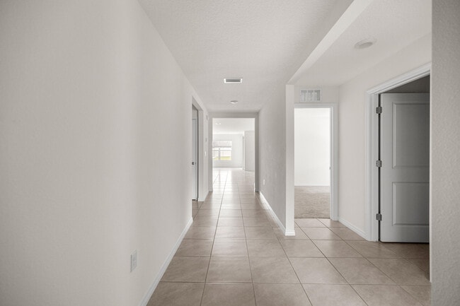 Building Photo - 8904 SW 50th Ter