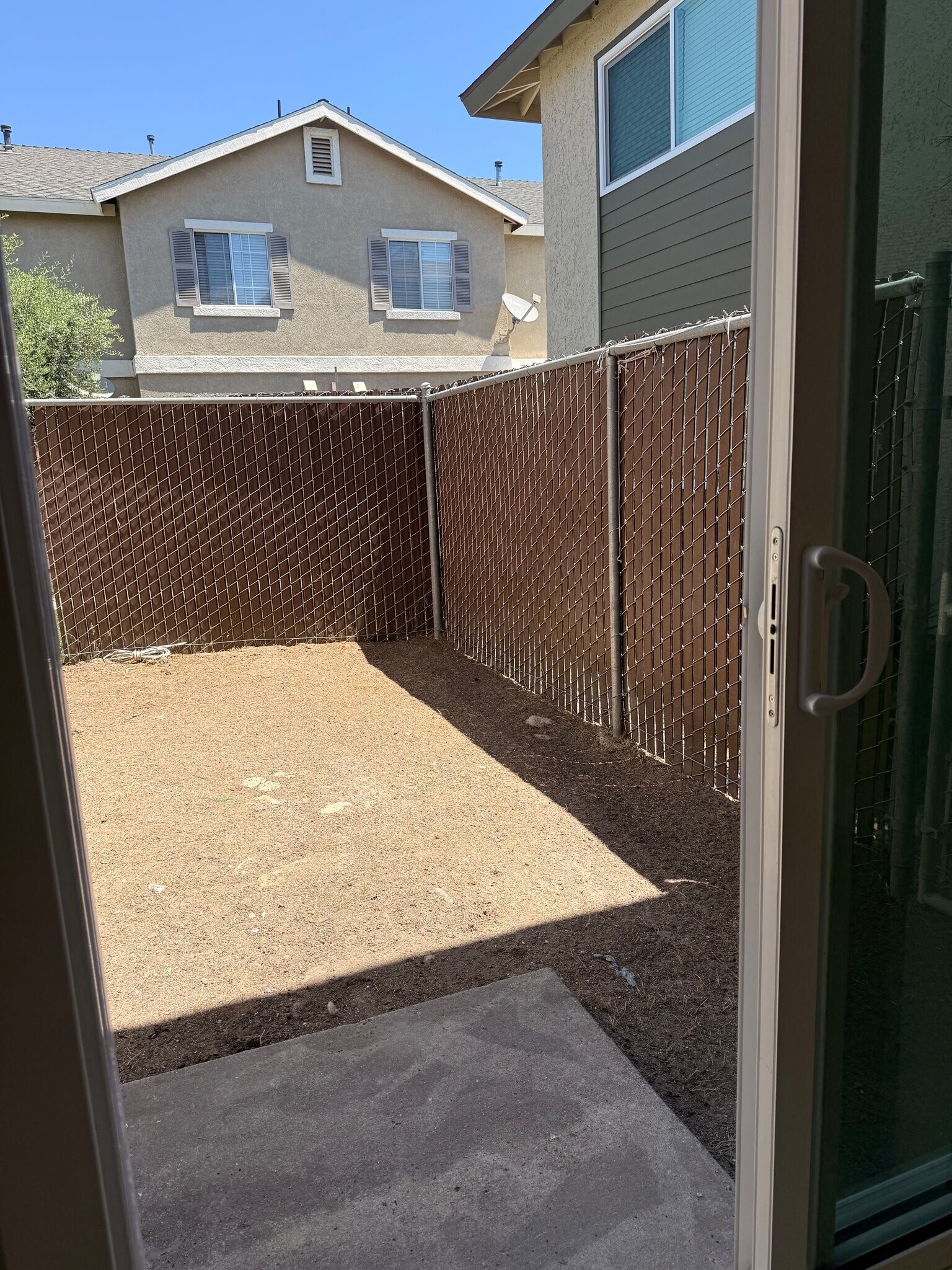 Building Photo - 5776 Rostrata Ave