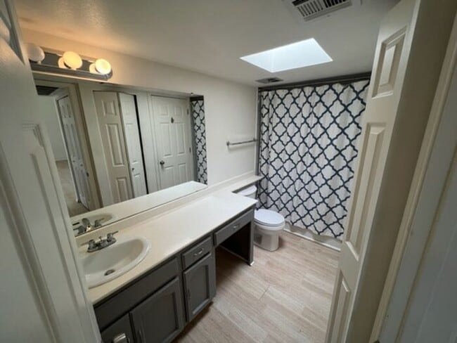 Building Photo - Pending/ Rented - One Bedroom Condo on Riv...