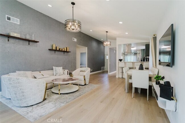 Building Photo - 23128 Calvello Dr