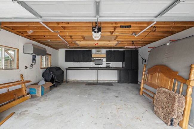 Building Photo - 10829 1st St