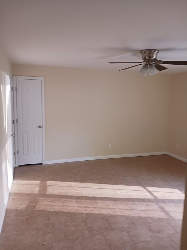 Building Photo - 2796 US-6