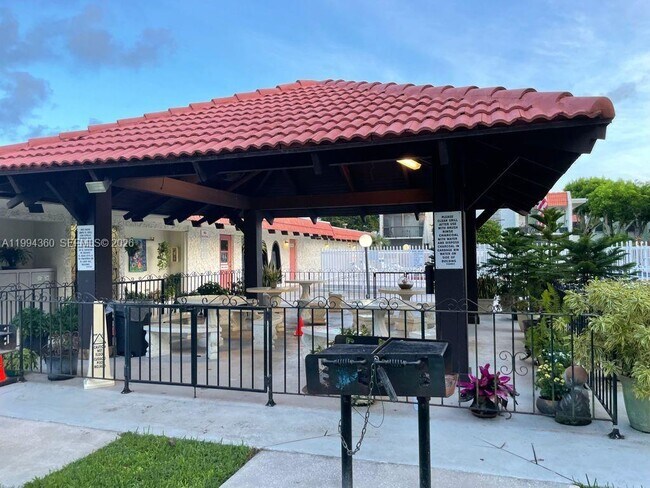 Building Photo - 8701 SW 141st St