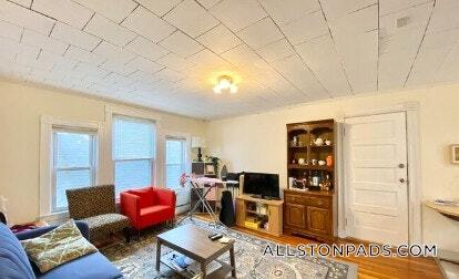 Building Photo - 50 Brainerd Rd