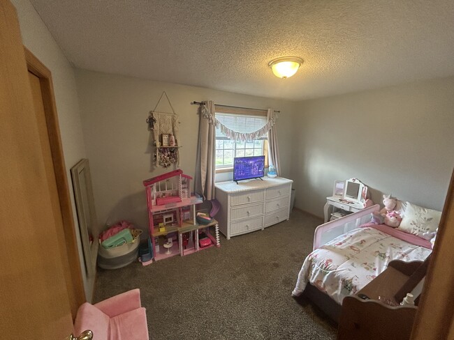 2nd bedroom upstairs - 6382 207th Street North