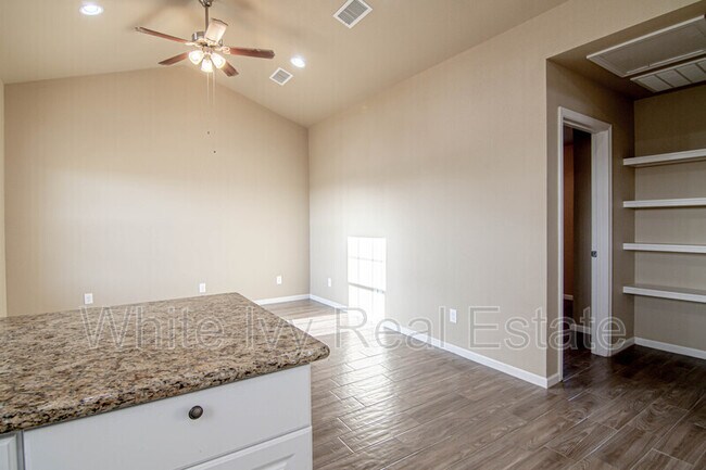 Building Photo - 875 FM 1696