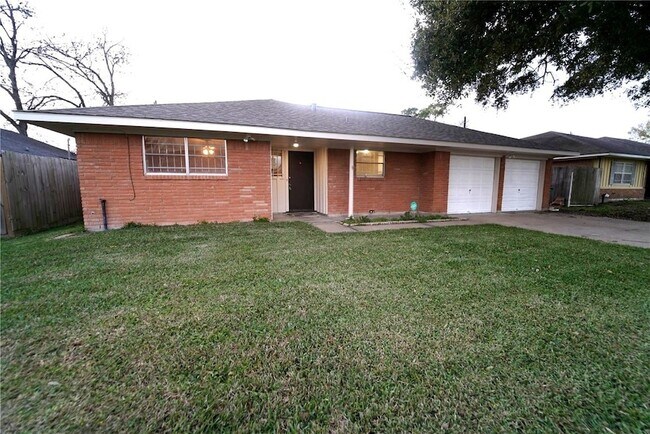 Building Photo - 5110 Michael Dr