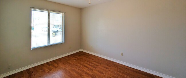 Building Photo - 2431 W Plata Ave