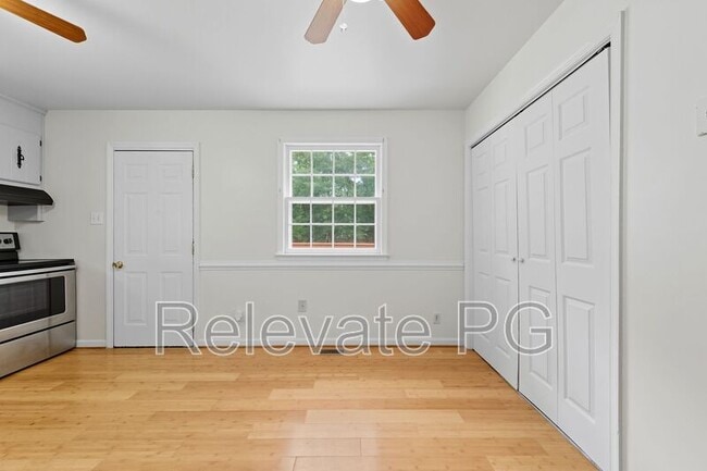 Building Photo - 15709 Gary Ave