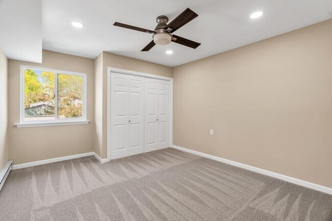 Building Photo - 15B Andover Ct