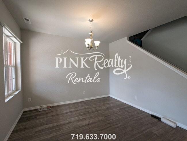 Building Photo - 19 N Raven Mine Dr